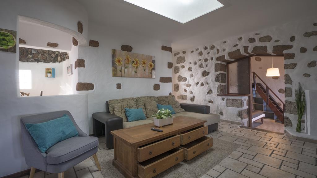 Villa With Amazing Views, Jacuzzi And Private Pool San Bartolome  Exterior photo