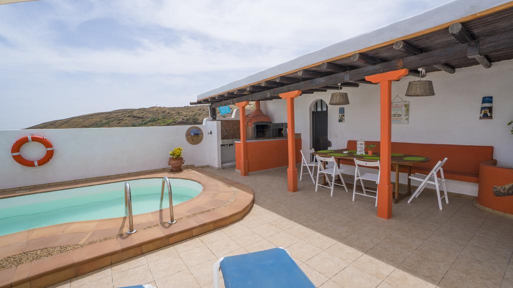 Villa With Amazing Views, Jacuzzi And Private Pool San Bartolome  Exterior photo